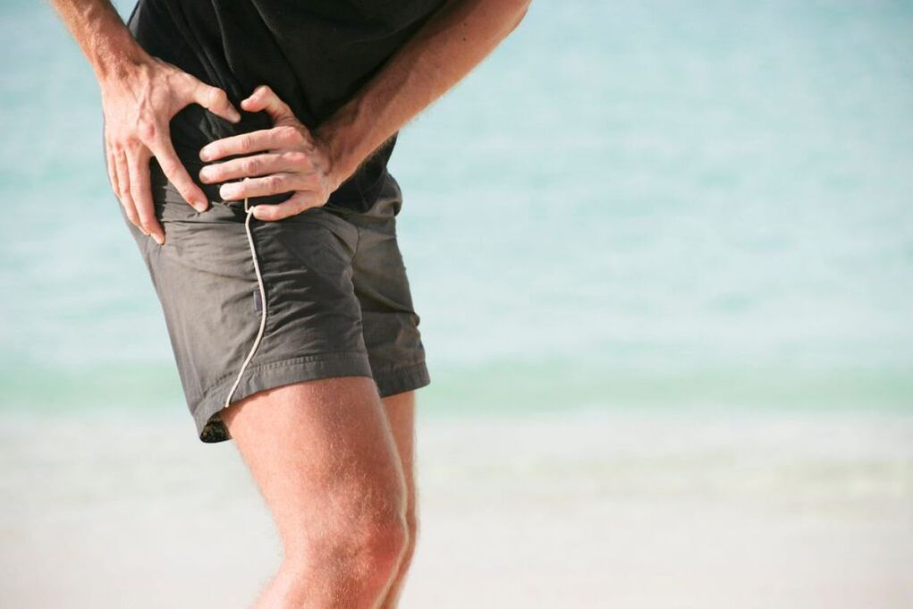 pain when walking in the hip area - a symptom of arthrosis of the hip joint